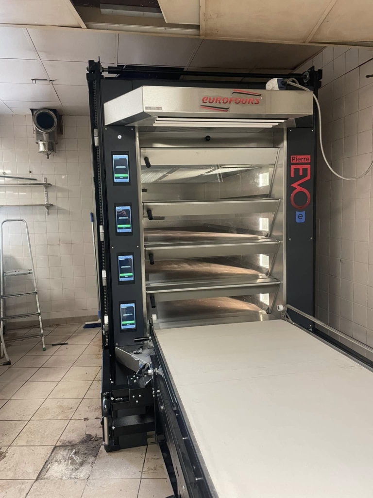 après Démontage d’un four à gaz 4 étages double voies